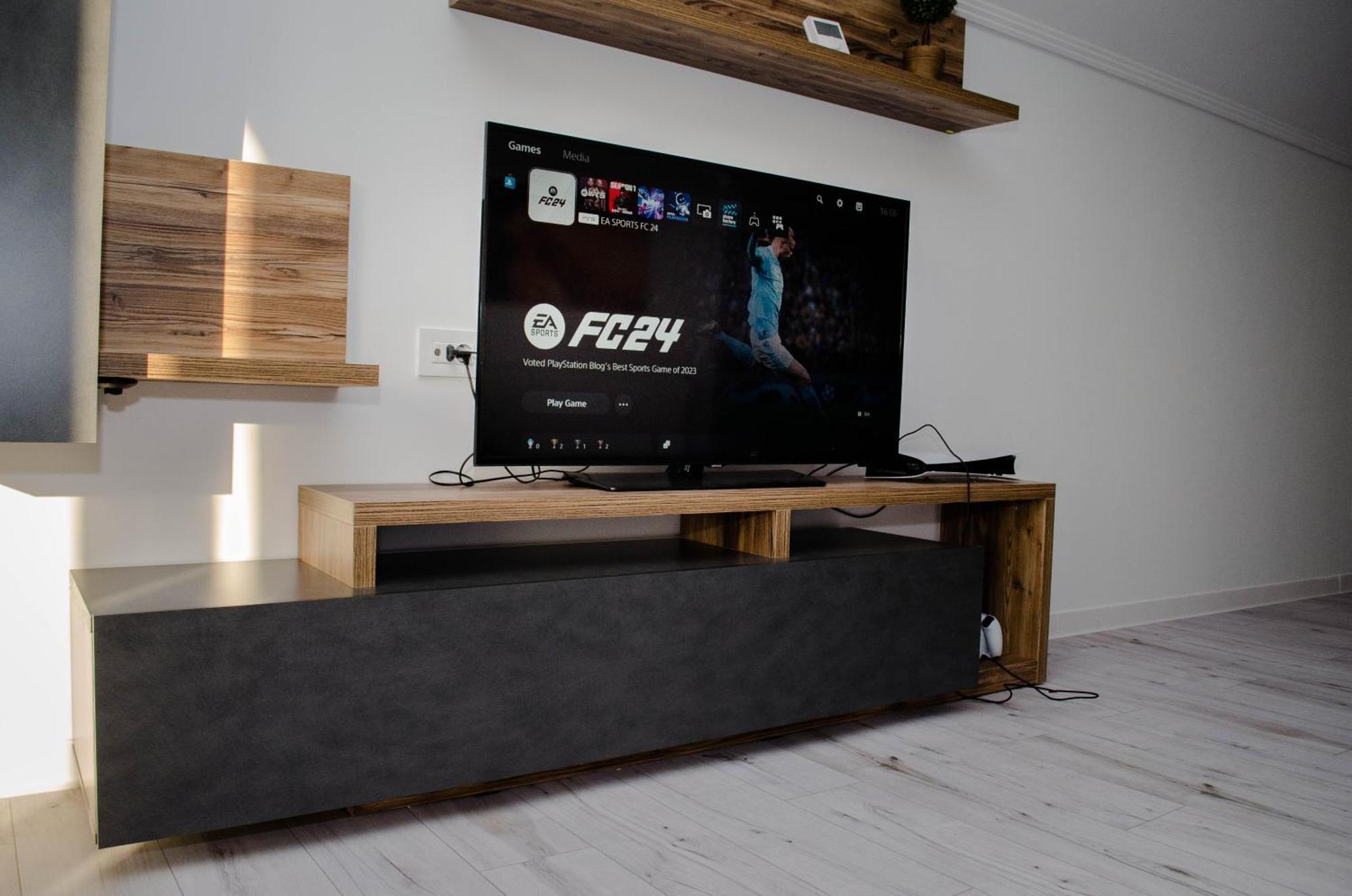 Pentgarden Penthouse Jacuzzi Lejlighed Târgu Jiu Eksteriør billede